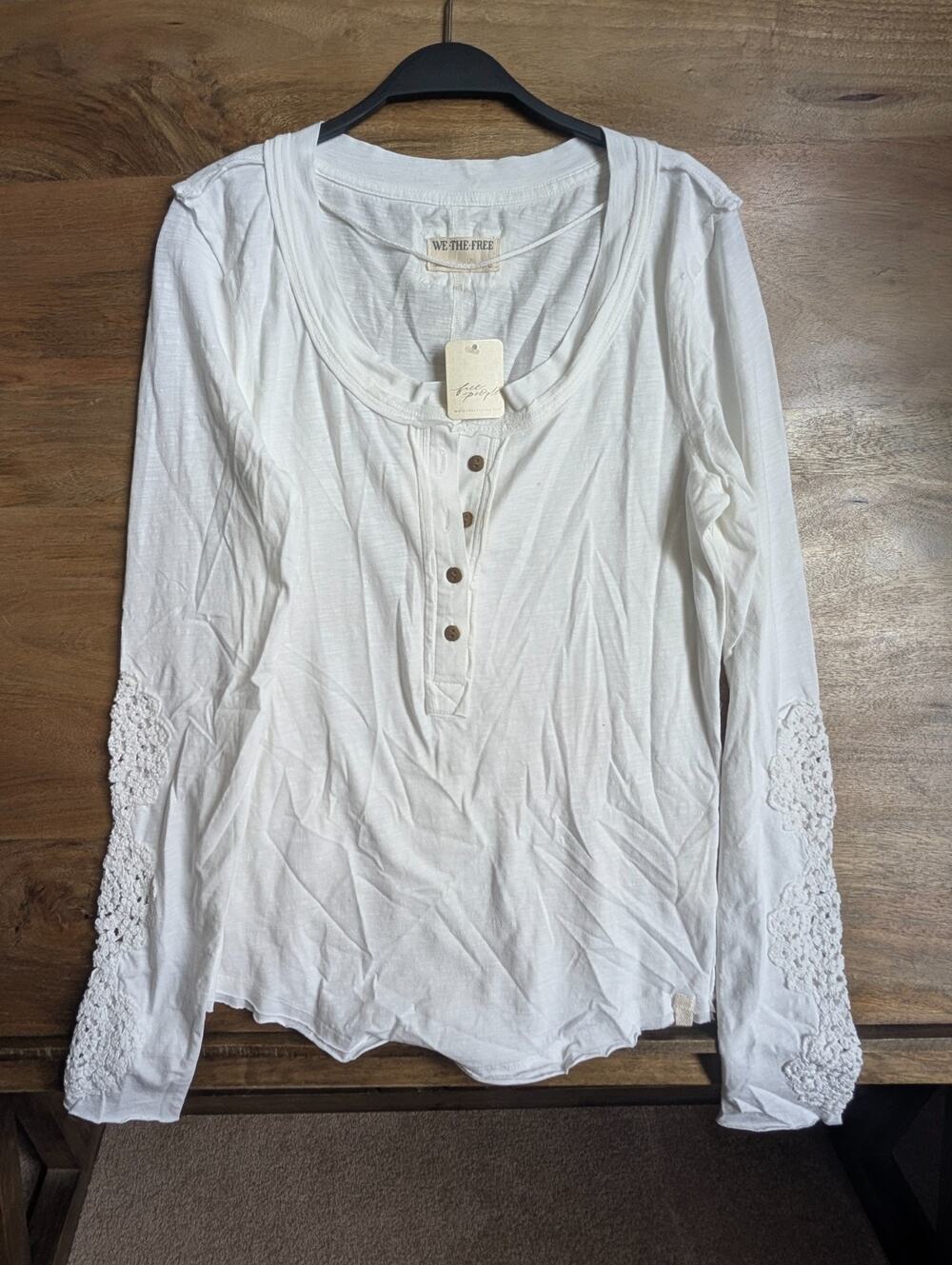 We The Free Shirt Top Women's Large White Long Crochet Sleeves Button Front NWT